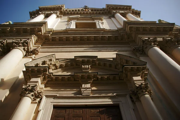 Facade of the church, Mantova — Stock Photo, Image