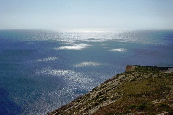 Útesu na pobřeží ostrova zakynthos — Stock fotografie