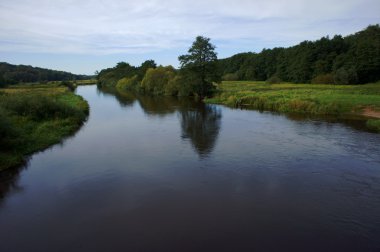 Gotik kilise kule ile