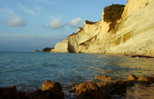 Kliffen op het eiland corfu — Stockfoto