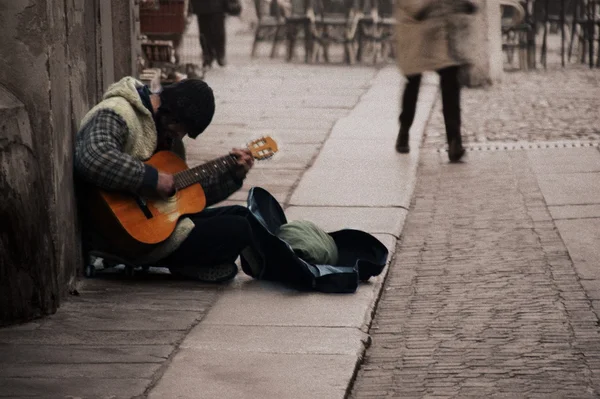 stock image street musician in Mantova