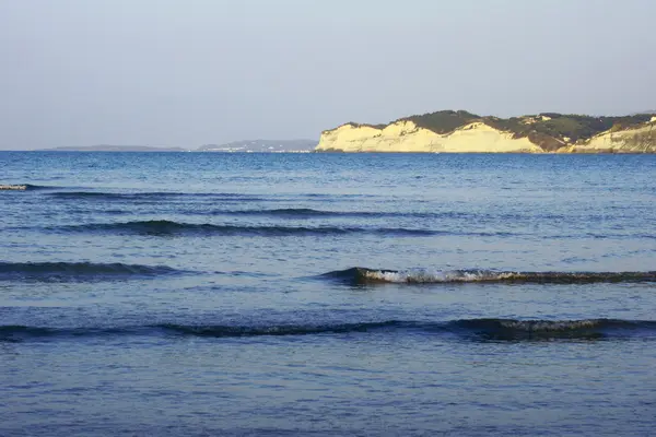 Útesy na ostrově Korfu — Stock fotografie