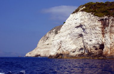 zakynthos Adası'nda kenarı beyaz rock