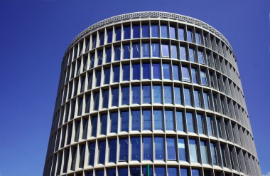 yuvarlak kazandığmız bina