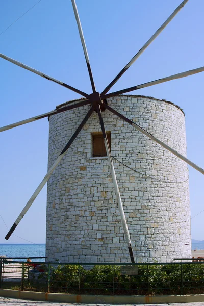 Molino griego en la isla de Corfú —  Fotos de Stock