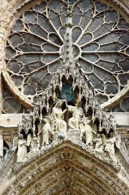 Cephe katedral notre-dame de Reims