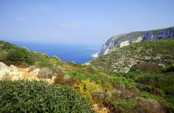 Scogliera con rocce bianche — Foto Stock