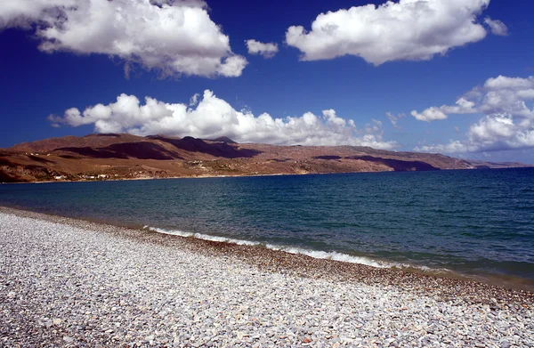 Guijarros en la playa en la isla de Creta — Foto de Stock