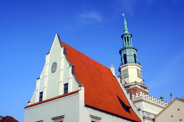 Der Turm des Renaissance-Rathauses — Stockfoto