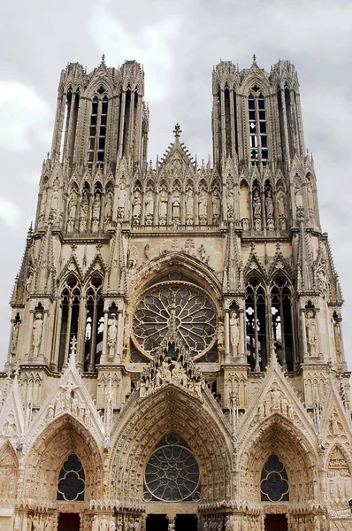 Façade de la cathédrale — Photo