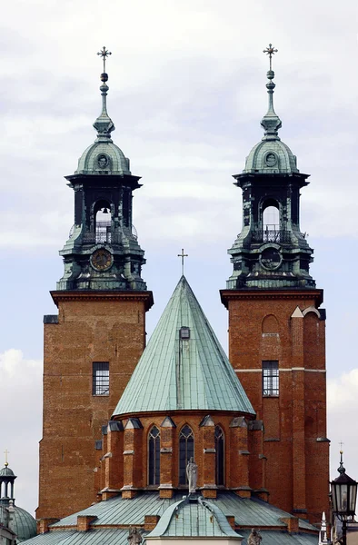 Las torres de la basílica — Foto de Stock