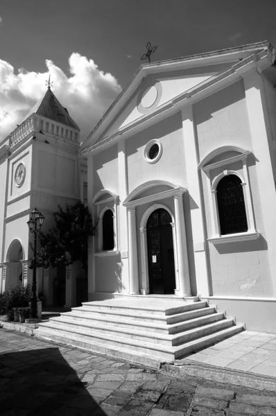 Entrada a la iglesia —  Fotos de Stock