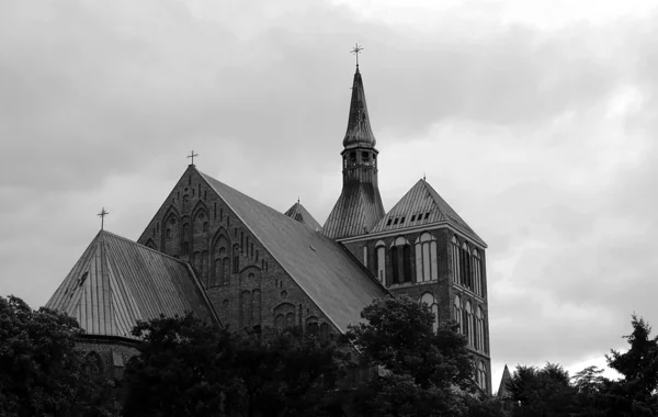 Torri cattedrale gotica — Foto Stock