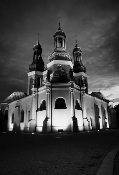 Archicathedral Basilica by night — Stock Photo, Image
