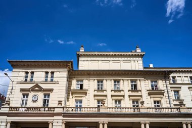 Polonya 'nın Poznan kentinde eski bir tiyatronun tarihi ve klasik binası.