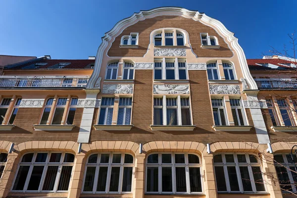 Fachada Uma Casa Arrendamento Histórico Cidade Poznan Polónia — Fotografia de Stock