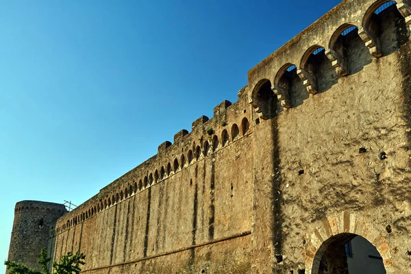 Medieval Fortified Tower Stone Wallsin Tuscany Italy — Stockfoto