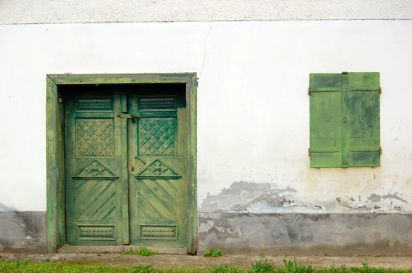 Detail van de gevel mooi rustiek huis — Stockfoto