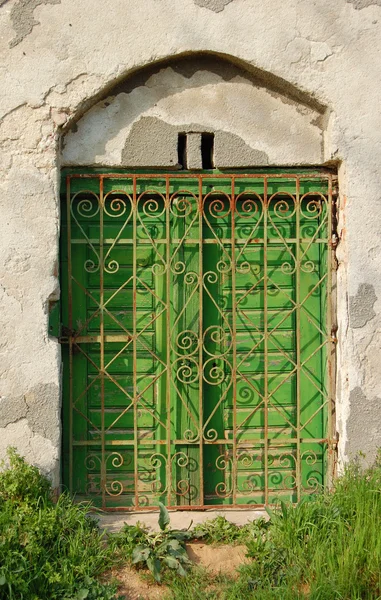 Λεπτομέρεια του όμορφο αγροτικό πόρτα — Φωτογραφία Αρχείου