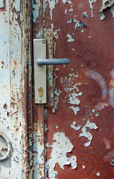 오래 된 문, 녹슨 및 풍 화 상세 — 스톡 사진