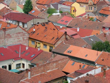 inşa alanında gösterilen çatı arasında kentsel sahne