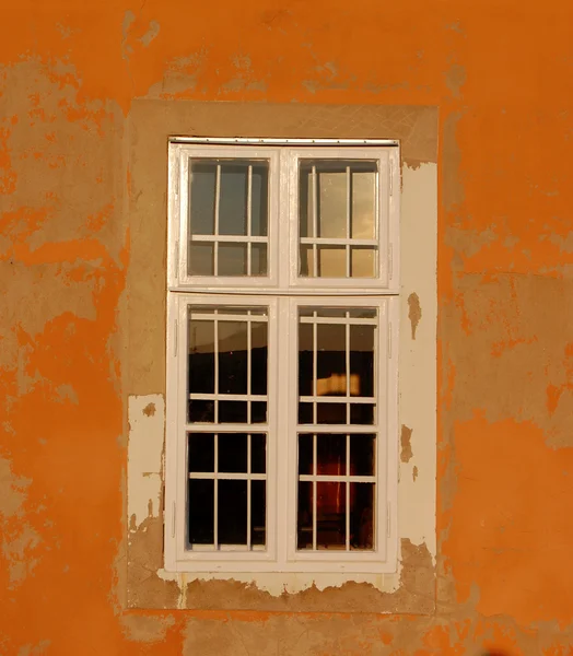 Dettaglio edificio con finestra — Foto Stock