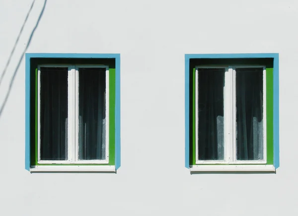 Detail der schönen rustikalen Fenster — Stockfoto