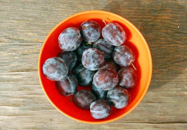 Ripe plum — Stock Photo, Image