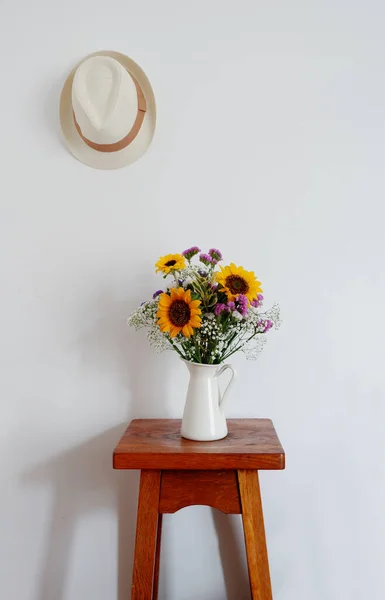 Sunflower Bouquet Metallic White Vase — Photo