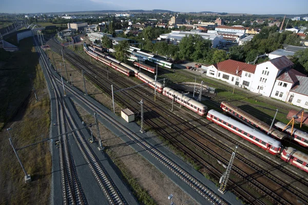 Vista aérea muy detallada de la ciudad con ferrocarriles, carreteras, fábrica —  Fotos de Stock