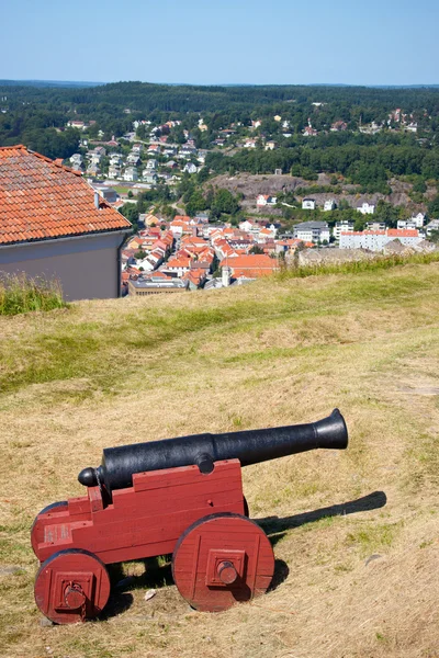 Canhão em Fredriksten Fort e Fredriksten view, Noruega — Fotografia de Stock