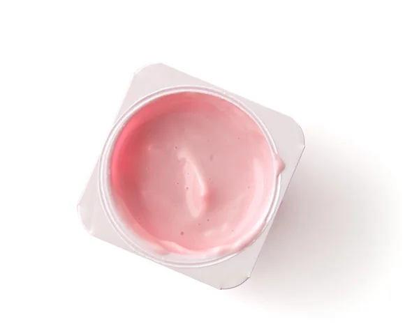 Jogurt mohou izolované na bílém — Stock fotografie