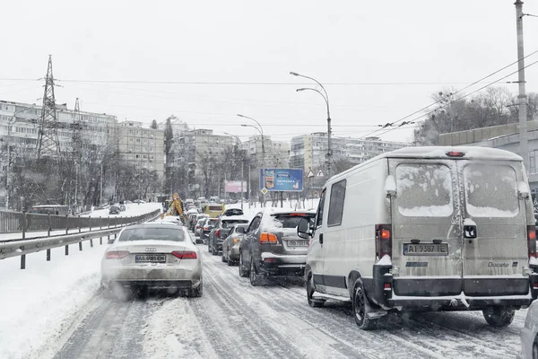 2021 Kiev Oekraïne Verkeersopstoppingen Tijdens Zware Sneeuwval Slecht Weer Voor — Stockfoto