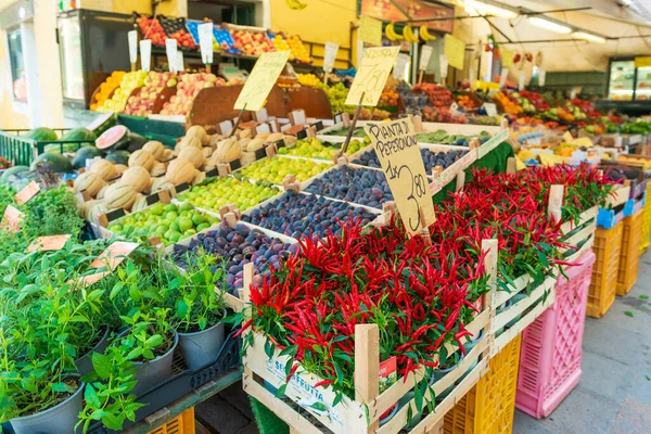 Green Grocery Store Venice Italy Fresh Vegetables Market Italian Cuisine — Stock Photo, Image