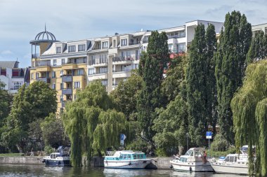 Nehirde yaşayan Spree