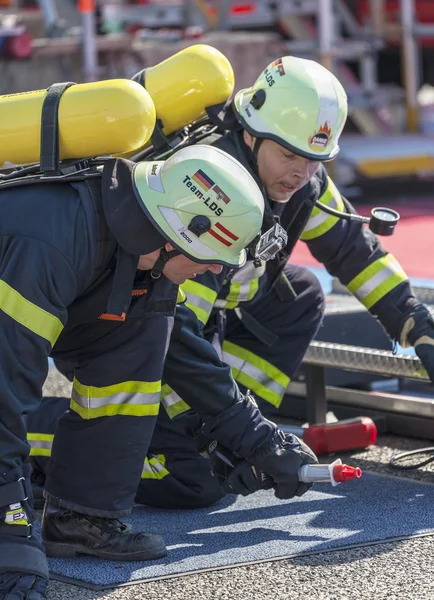 Brigada de bomberos —  Fotos de Stock