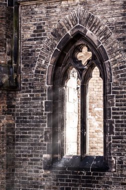 kilise penceresi