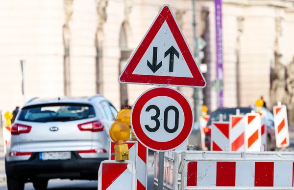 Trafik skylt i berlin — Stockfoto