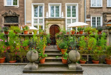 Polonya 'nın Gdansk kentindeki mimari, turizm ve simgeler