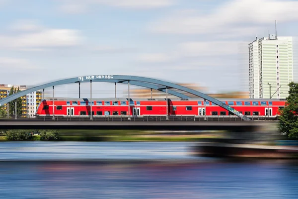 Ferrovia sul ponte — Foto Stock