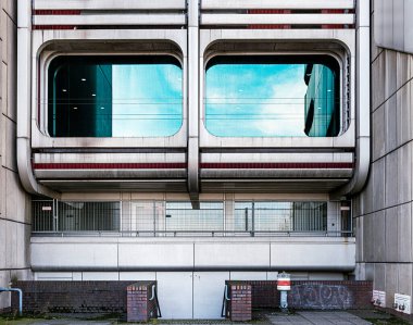 Berlin 'deki boş ICC Kongre Merkezi' nin ön cephesi.