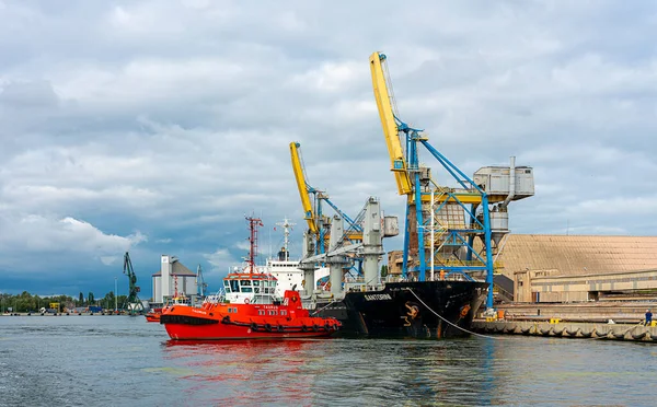Kapal Mesin Dan Pabrik Daerah Gdansk Shipyard Polandia — Stok Foto
