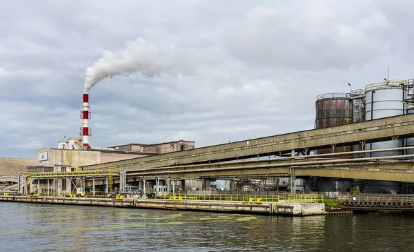 Schiffe Maschinen Und Fabriken Auf Dem Gelände Der Danziger Werft — Stockfoto