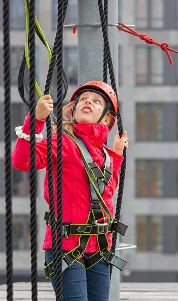 Sporty Girl Years Old Doing Fitness Training Rock Climbing Outdoor — Stock Photo, Image