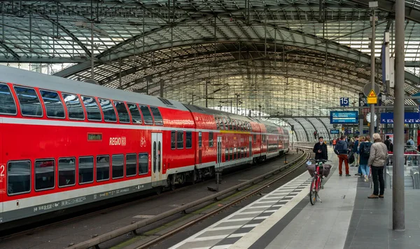 Travellers Tourists Berlin Central Station Germany — Stock Photo, Image