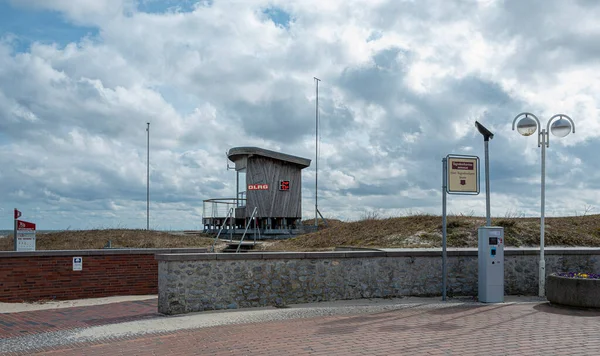 Räddningsstation För Dlrg Östersjöns Strand Nära Baabe Ruegen Östersjön — Stockfoto