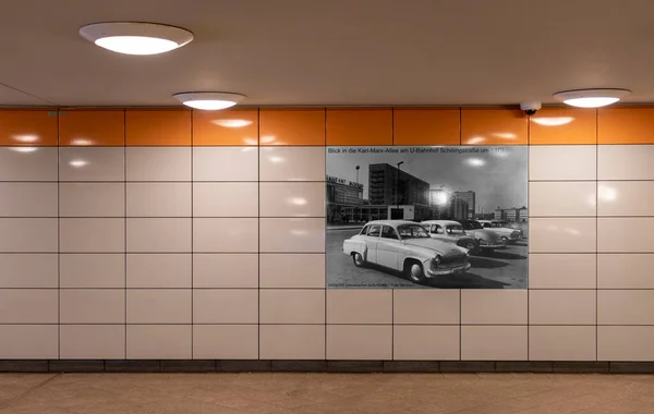 Murals Tiles Empty Underground Passages Schillingstrasse Station Mitte Berlin Germany — Stock Photo, Image