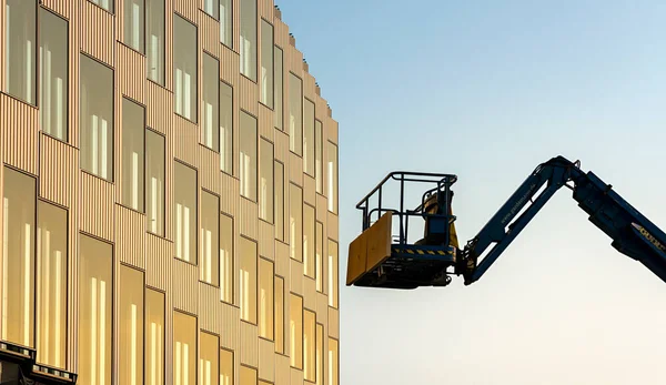 Lifting Platform Front Newly Built Office Complex Berlin Mitte Germany — ストック写真