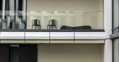 Berlin 'in yeni merkezi Almanya' daki modern mimari ve ofis binaları