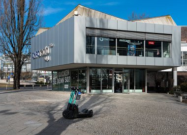 Berlin, Almanya 'daki Theodor Heuss Platz' daki Berlin Brandenburg Yayın Şirketi 'nin genel merkezi.